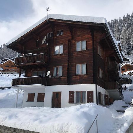 Ferienwohnung Im Chalet Boubou Wiler Eksteriør bilde