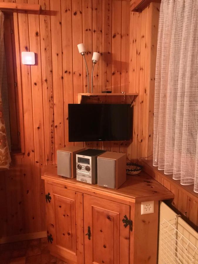 Ferienwohnung Im Chalet Boubou Wiler Eksteriør bilde