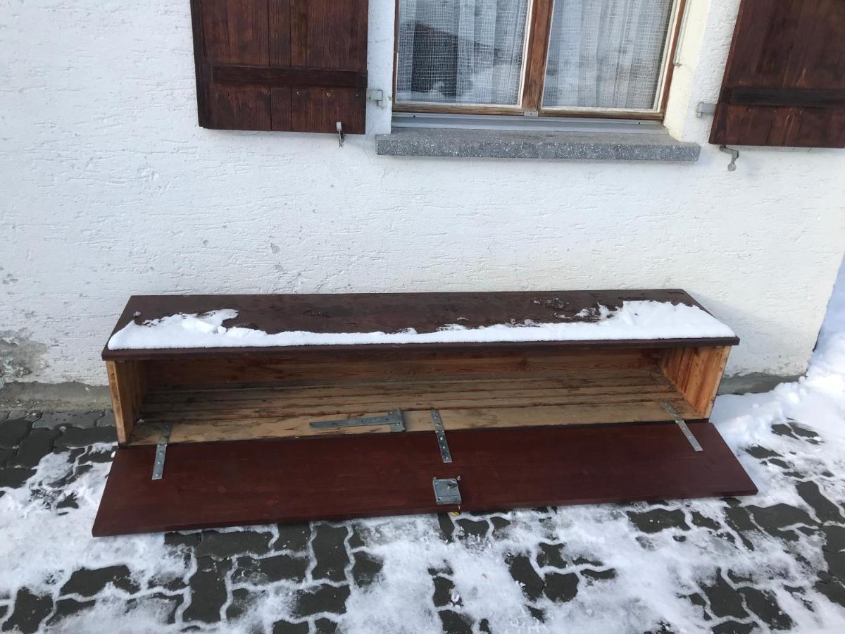 Ferienwohnung Im Chalet Boubou Wiler Eksteriør bilde